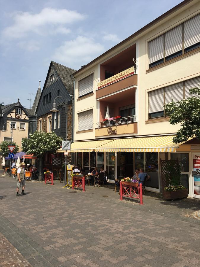 Pension "Am Markt" Treis-Karden Esterno foto